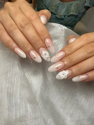 ネイル マンネイル所属・齊 匯楡のネイルデザイン