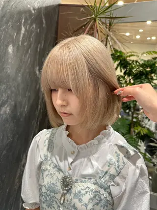 ショート カラー salowin原宿iori所属・💋ハイトーンデザイ ンヘア💋A'nyuのヘアスタイル