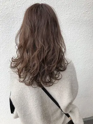 セミロング パーマ vancouncil春日井所属・山岡 春のヘアスタイル