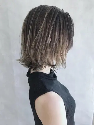 ショート カラー MOU namba ムウナンバのヘアスタイル