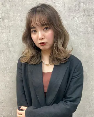 セミロング 藤山大地/髪質改善 /透明感/ブリーチのヘアスタイル