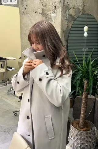 ロング カラー 寺澤 花梨のヘアスタイル