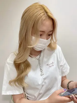 ロング カラー ツヤハイトーン/ レイヤー💫mayuのヘアスタイル