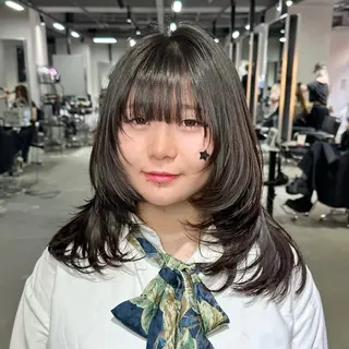 ミディアム 艶髪カラー/レイヤ ー支持No.1renのヘアスタイル