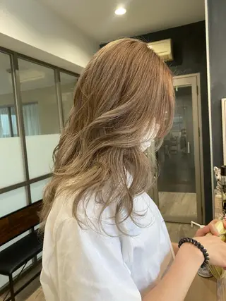 セミロング ハイトーンボブ Mizuki.のヘアスタイル