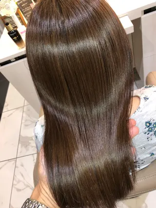 ミディアム カラー 安井　昴 💫ブリーチ縮毛矯正のヘアスタイル