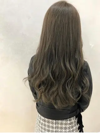 ロング _WHITE 天神店のヘアスタイル