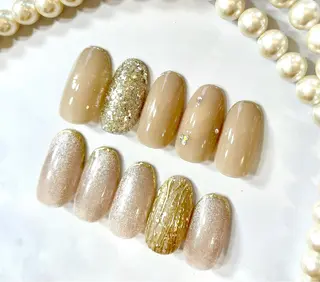 ミディアム BURGUNDY 🌹eriのネイルデザイン