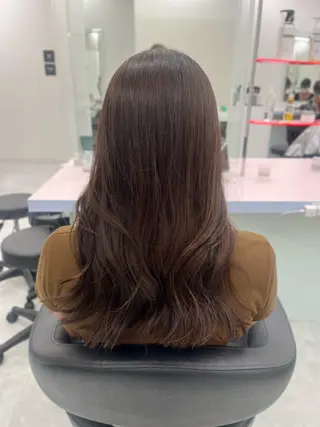 セミロング 🤍赤みなしカラー 🤍saaka🤍のヘアスタイル