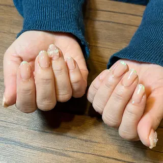 ネイル HENRIETTA NAILSALONのネイルデザイン