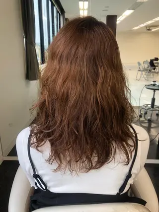 セミロング パーマ 芝田  望優のヘアスタイル