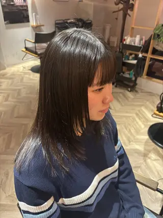 ミディアム 野村 咲月のヘアスタイル