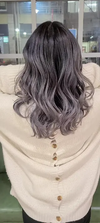 セミロング カラー cherie所属・バレイヤージュ/ ハイライト/大内格のヘアスタイル