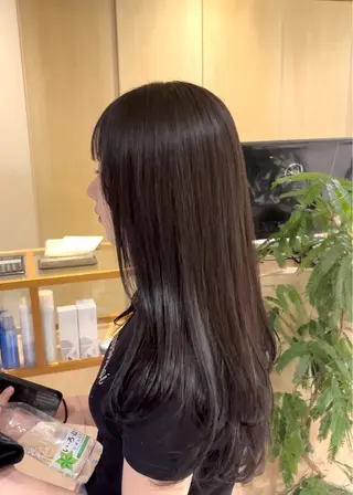 ロング カラー CYAN.所属・山口 陸のヘアスタイル