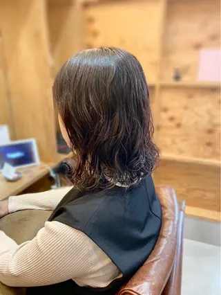 ミディアム パーマ 星野 美紅のヘアスタイル