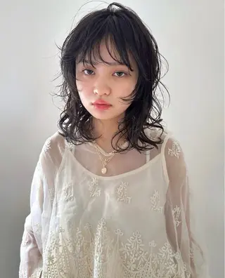 ミディアム カラー 榛地 渉馬のヘアスタイル