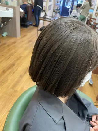 ミディアム カラー march merryのヘアスタイル