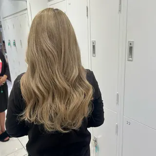 ロング ヘアアレンジ カット✂︎カラー堀切 美里のヘアスタイル