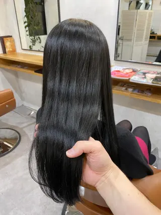 ロング サロウィン新宿三丁目所属・✨巻けるストレート・ 矯正特化✨taroのヘアスタイル