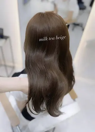セミロング カラー 艶髪・透明感カラー・ 韓国ヘア・Yuriのヘアスタイル