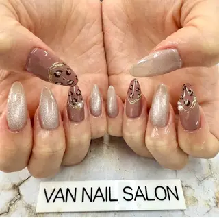 ネイル Van Nail Salonのネイルデザイン