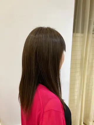 セミロング カラー 🫧ゆうき🪽 髪質改善/ハイライトのヘアスタイル