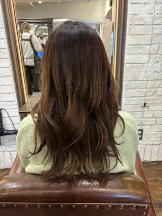 ミディアム ヘアアレンジ noa 似合わせ︰ 透明感︰韓国風のヘアスタイル