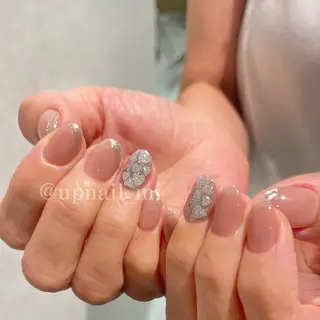 ネイル 花井 美友里のネイルデザイン