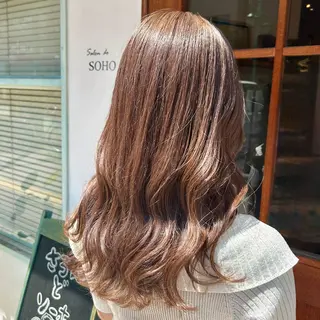 セミロング カラー あずま みゆのヘアスタイル