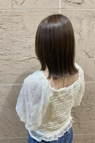 ミディアム カラー 菊地 紗矢のヘアスタイル