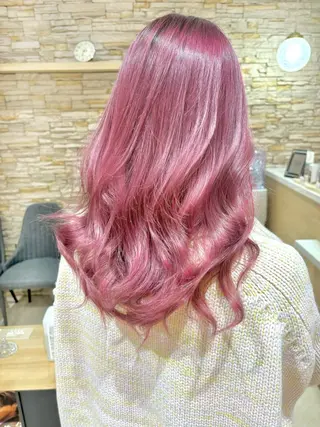 ロング ブリーチ／ ダブルカラー／ＲＹＯのヘアスタイル