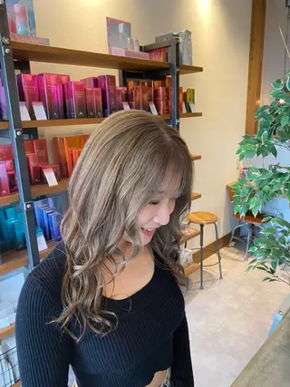 セミロング カラー 希優🌺ソムリエ /ブリーチ/カットのヘアスタイル