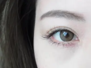 マツエク・マツパ BLUE EYES Yusukeの眉毛・アイブロウイメージ