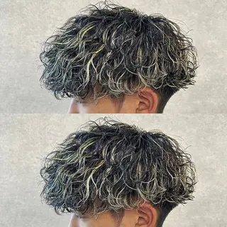 カラー パーマ メンズ 🔥メンズカット＋ パーマの達人🔥のヘアスタイル