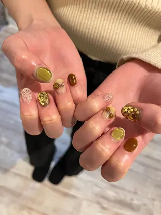 ネイル une／YUKINA 🫧大人nuanceのネイルデザイン