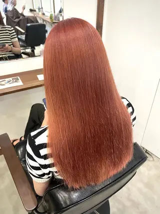 ロング カラー Ami ブリーチ/ハイトーンのヘアスタイル