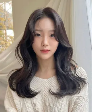 ロング 佐々木 美玖のヘアスタイル