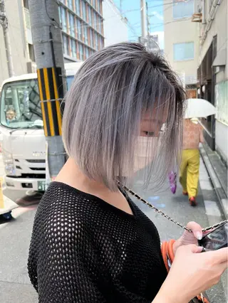 ショート カラー Via officialのヘアスタイル