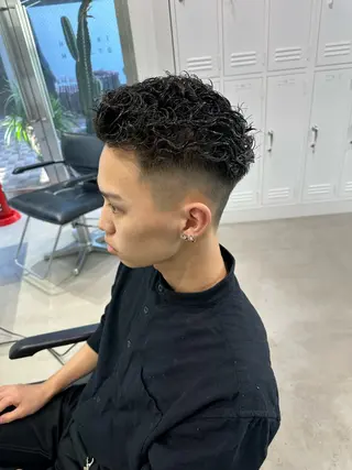 パーマ メンズ 夏果⭐︎fifth 天神 海外風パーマのヘアスタイル