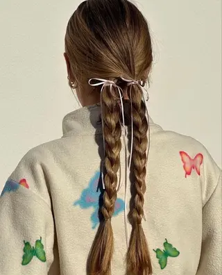 カラー films所属・AYA/films 韓国/レイヤー／ボブのヘアスタイル