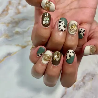 ネイル m-nail所属・m-nail 🌙minamiのネイルデザイン