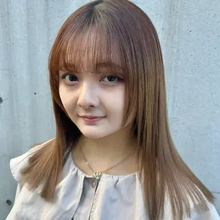 セミロング カラー クロスパーマ× 縮毛矯正🫧あゆみのヘアスタイル