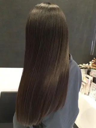 セミロング ブリーチ/ヘアケア/ 艶髪/イギチハルのヘアスタイル