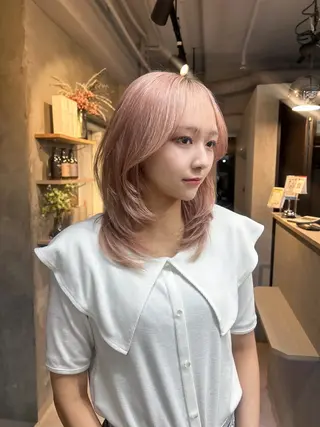 セミロング 心斎橋ヘアカラー ブリーチmarinaのヘアスタイル