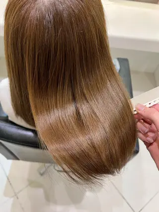 ロング 🤎艶感ベージュ/ ミルクティー🤎のヘアスタイル