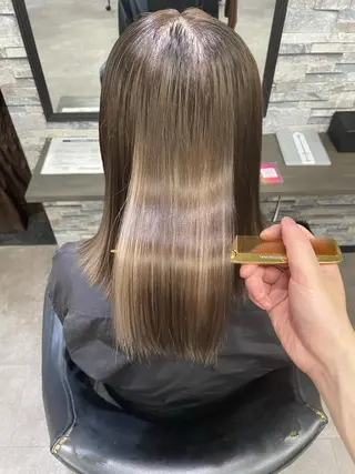 ミディアム ハイトーンエクステ 🎩カズキ🎩のヘアスタイル