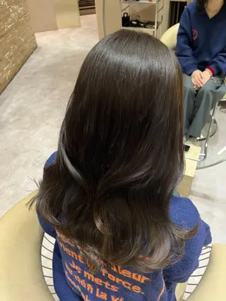 セミロング 顔周りカット/ 透明感カラー/ユナのヘアスタイル