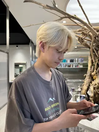 ショート カラー メンズ カラーモデル⚡️ REONのヘアスタイル