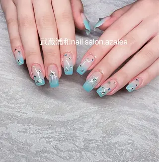 ネイル R inのネイルデザイン