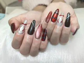 ネイル モニカ アキイのネイルデザイン